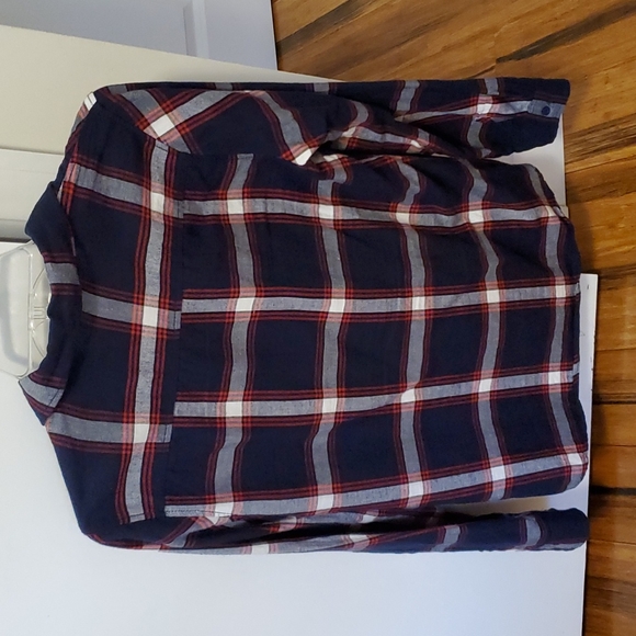 Plaid Button-down Top - Picture 7 of 7